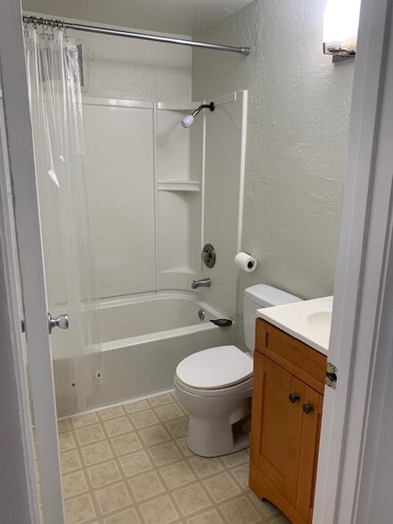 Building Photo - 291 Morning Sun Ave