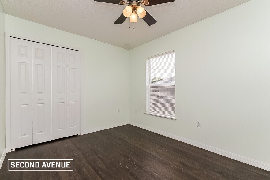 Building Photo - 3241 Bluestone Ave