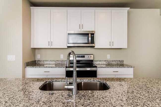 Building Photo - 824 Rivers Crossing St