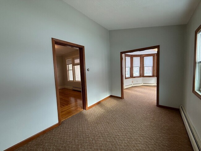 Building Photo - 132 Coburn Ave