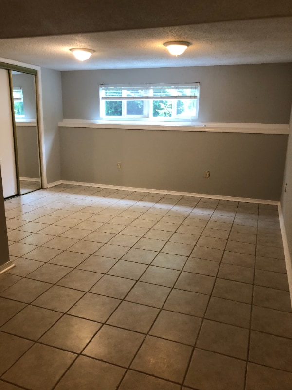 Building Photo - 11458 N Oak Trafficway