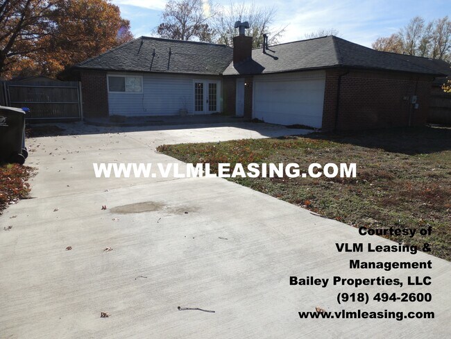 Building Photo - 404 W Vicksburg St