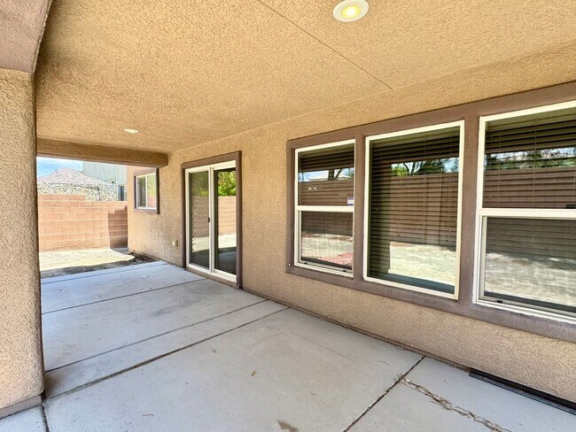 Building Photo - 5517 Roans Prairie St
