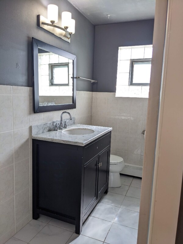 Building Photo - 16W631 56th St