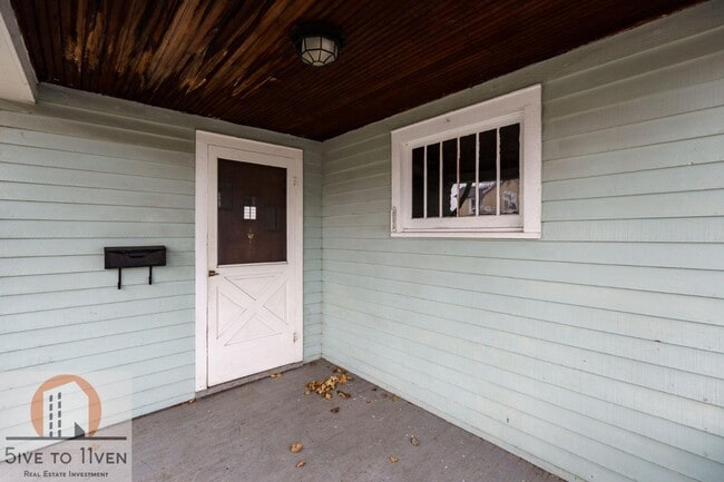 Building Photo - 1203 Arbor Ave