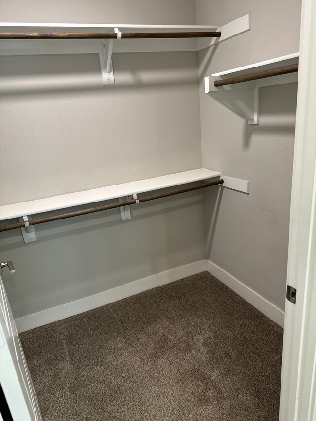 Building Photo - Cessna Lane