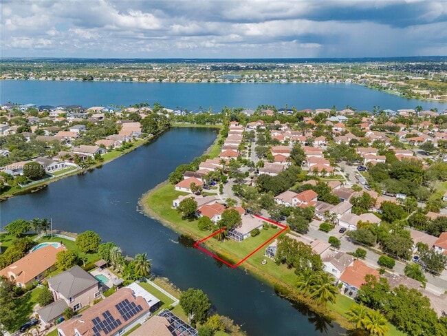 Building Photo - 18866 SW 28th Ct