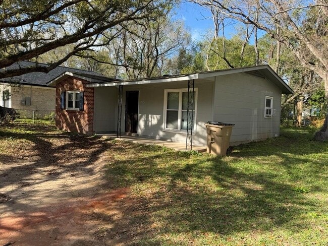 Building Photo - 6452 Tanner St