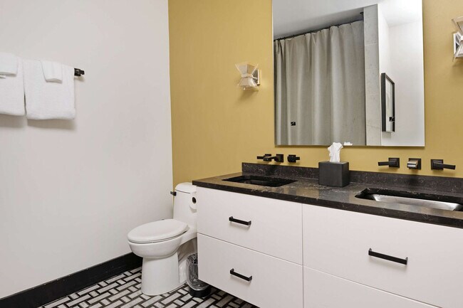 Building Photo - 126 2nd Ave N