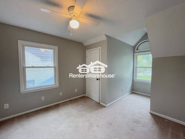 Building Photo - 1632 Castlefield Rd