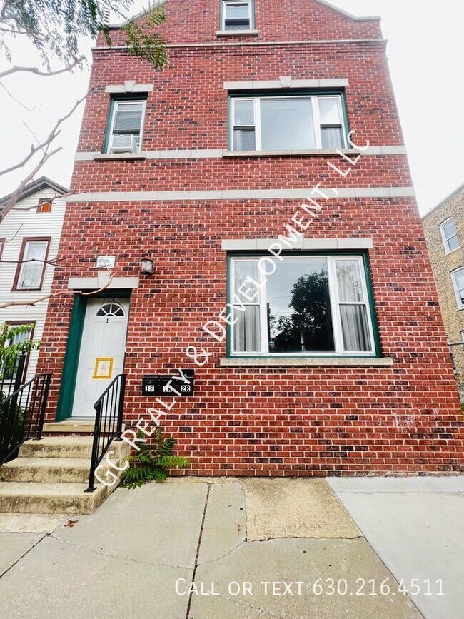 Building Photo - 1512 W 17th St