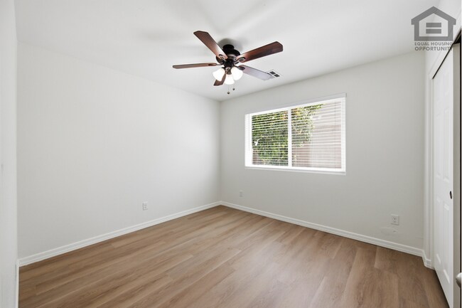 Building Photo - 4Bed/2Bath House at 59th Ave/Cactus Rd! Ready for Immediate Move-In! – NO HOA!