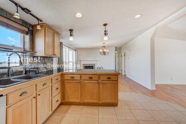 Building Photo - 1385 Antelope Dr