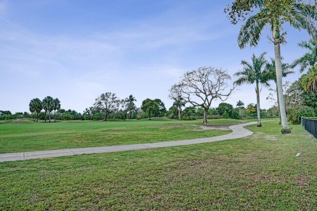 Building Photo - 6700 E Tropical Way