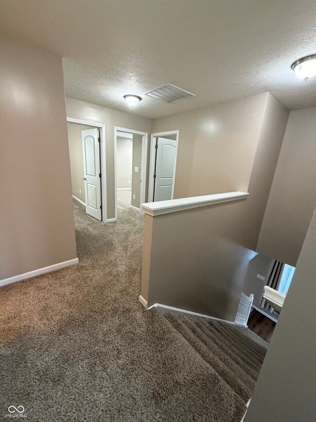 Building Photo - 9660 Angelica Dr