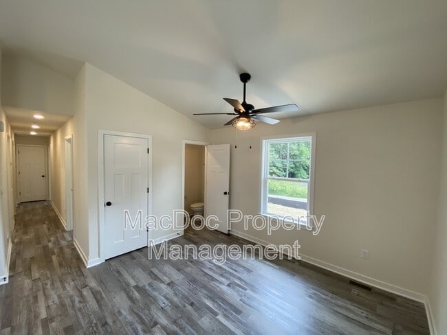 Building Photo - 12171 Tennis Ln