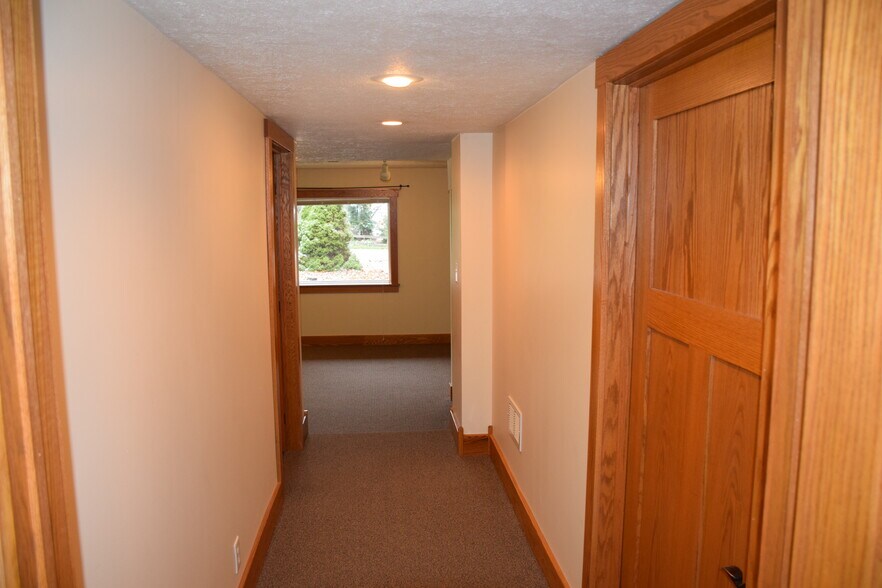 Walk out basement - 67 Union St