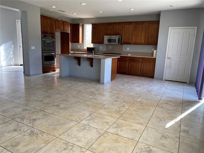 Building Photo - 34093 Lady Fern Ct