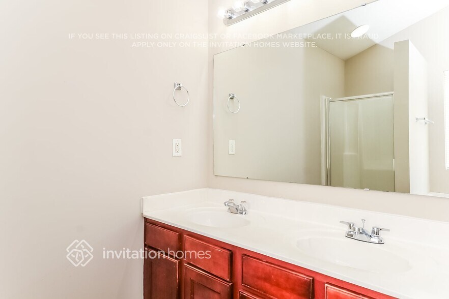 Building Photo - 15511 Baltinglass Ct