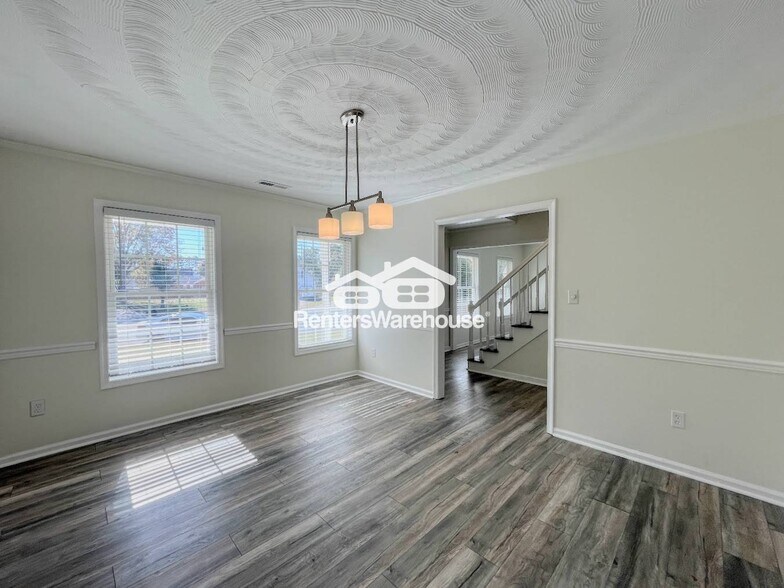 Building Photo - 700 Rumford Ct