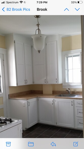Primary Photo - 82 Brook St