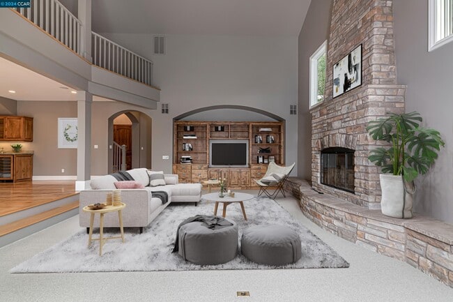 Building Photo - 3324 Las Huertas Rd