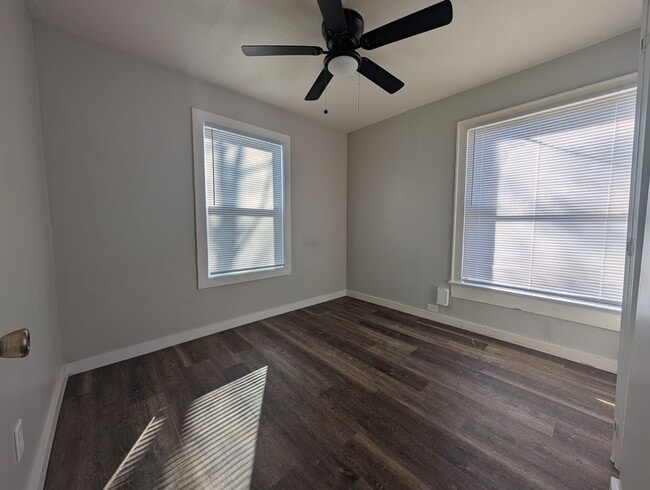 Building Photo - Available Soon -  3 Bedroom / 1 Bath AR Side