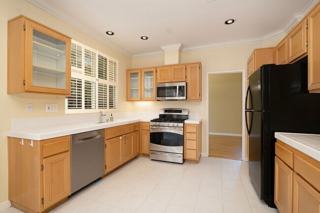 Building Photo - Scripps Ranch Single Family House