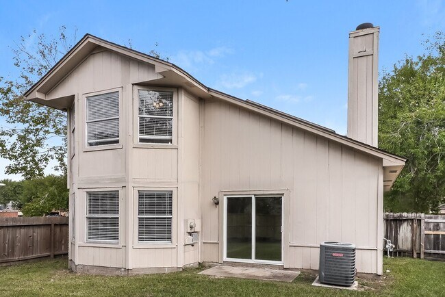 Building Photo - 16202 Samoa Way