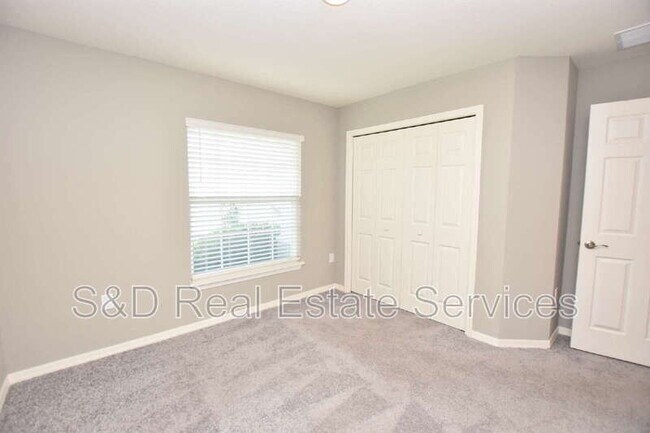 Building Photo - 749 Daphne Dr
