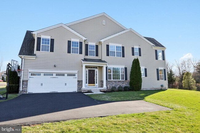 Building Photo - 1035 Thorndale Dr