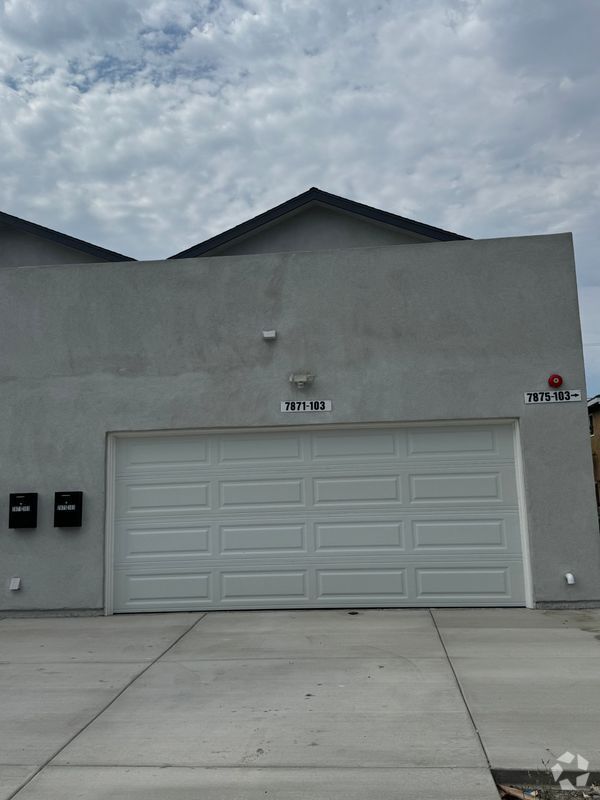 Building Photo - 7871 Glencoe Drive