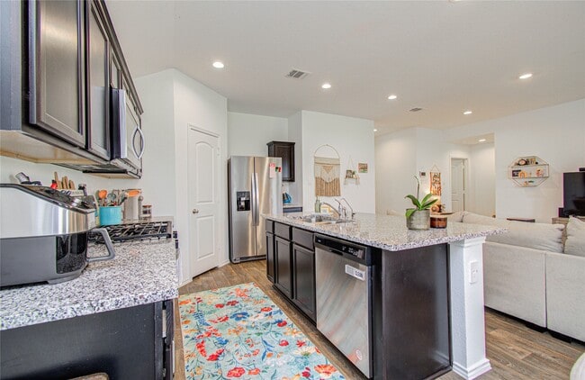 Building Photo - 14344 Rain Dr