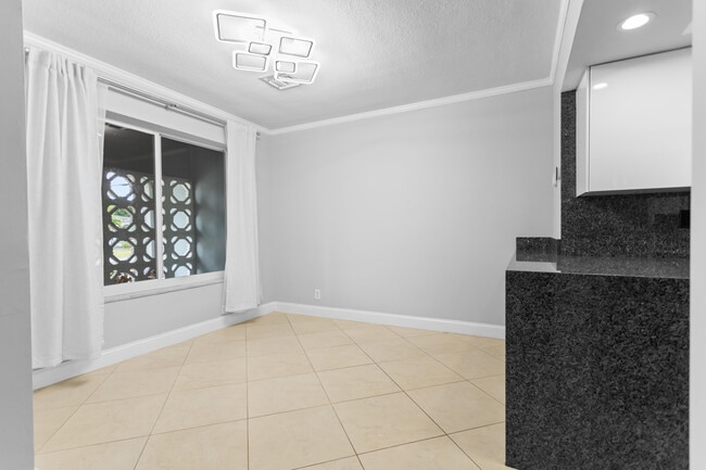 Building Photo - 5281 SW 4th Ct