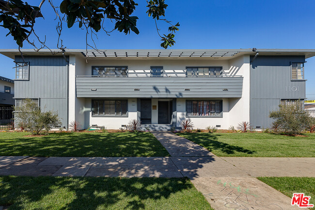 Building Photo - 1103 Bronson Ave