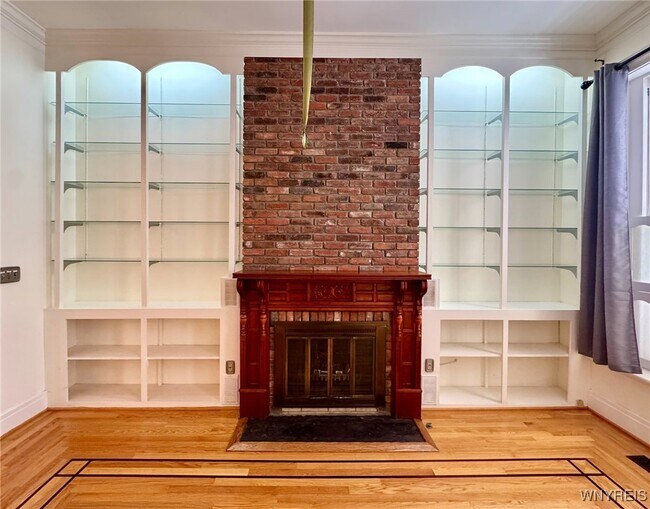 Building Photo - 25 Whitney Pl