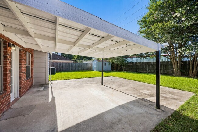 Building Photo - 23527 Cansfield Way