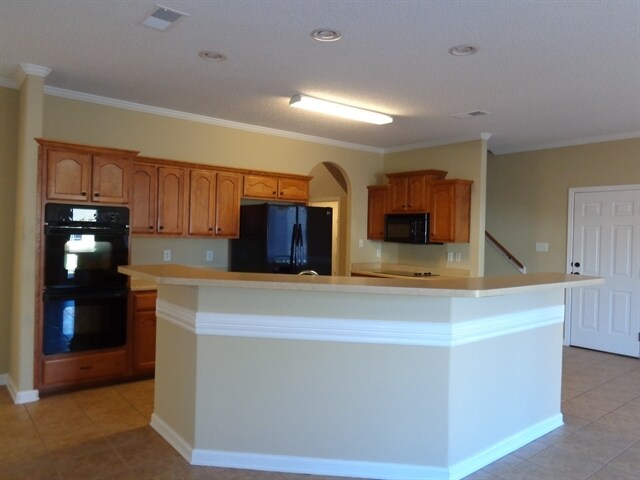 Building Photo - 6464 Wells Farms Cv