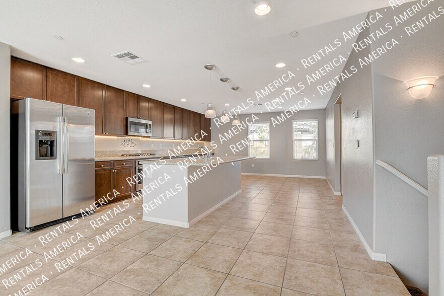 Building Photo - 4650 Ranch House Rd