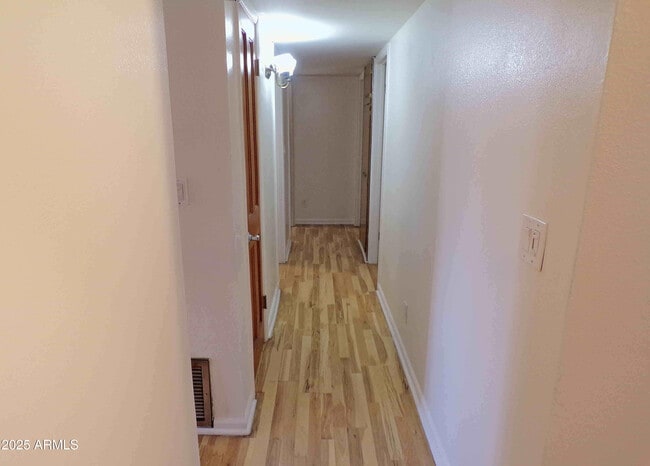 Building Photo - 3333 E Medlock Dr