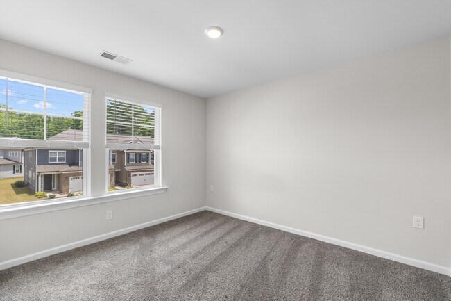 Building Photo - 2466 Hutch Ln
