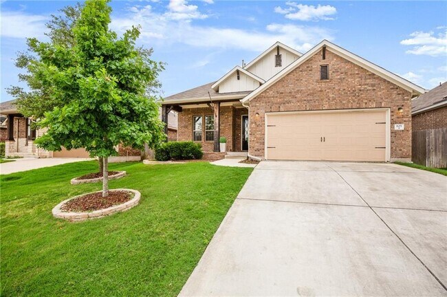 Building Photo - 625 Peregrine Way