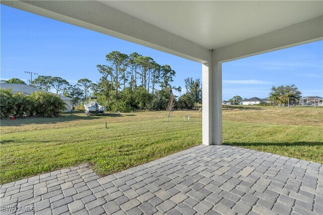 Building Photo - 1034 Chiquita Blvd N