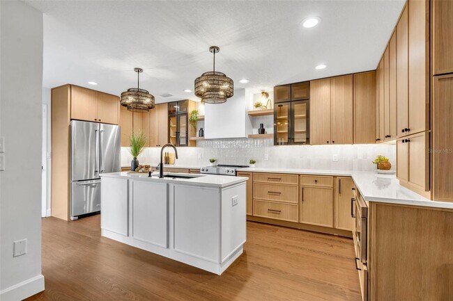 Building Photo - Beautiful Winter Park home