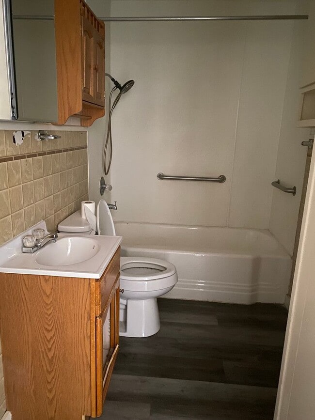 Building Photo - 2 bedroom 1 bath home in Sweetwater near S...