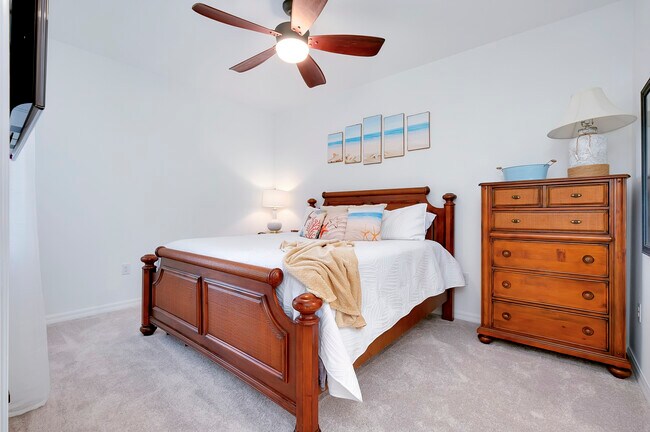 Building Photo - 12240 Wellen Golf St