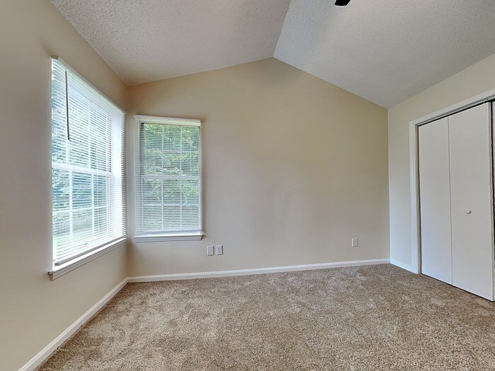 Building Photo - 1509 Eagles Landing Dr