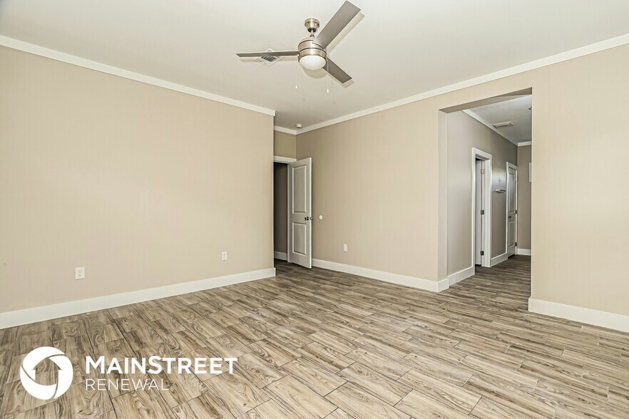 Building Photo - 839 Perez St