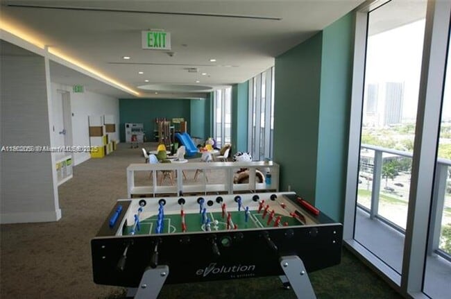 Building Photo - 488 NE 18th St