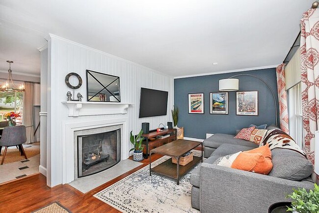Building Photo - Charming 3BD/2BA Ranch in Selwyn Park!